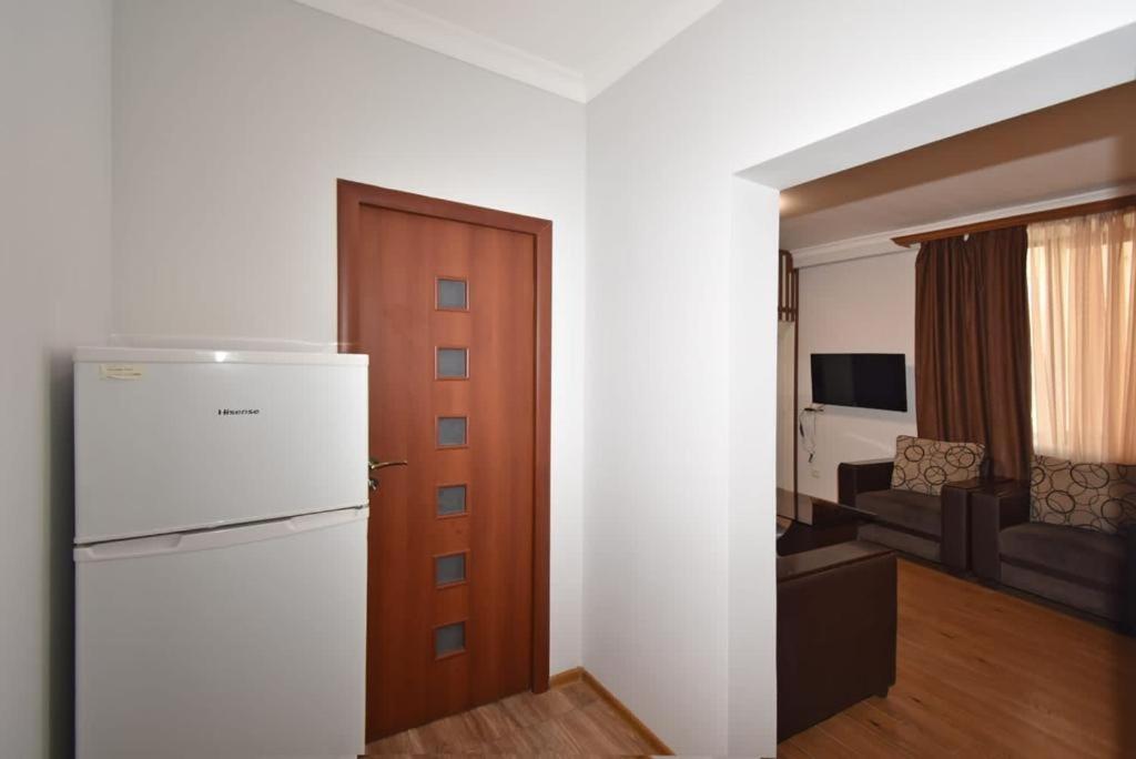 74/3New Building In The Center Of The Capital Appartement Jerevan Buitenkant foto
